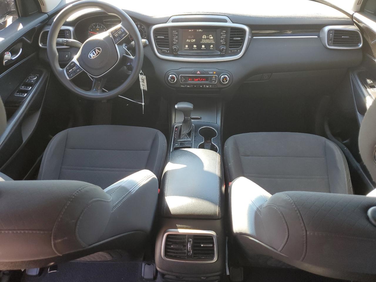 2019 KIA Sorento VIN 5XYPG4A56KG511897 Copart auction photo, front end / rear end damage thumbnail 8