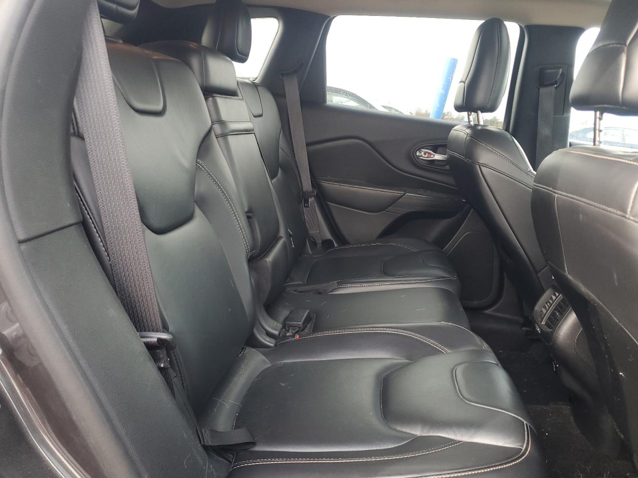 2016 Jeep Grand Cherokee VIN 1C4PJMDSXGW103982 Copart auction photo, front end / minor dent/scratches damage thumbnail 11