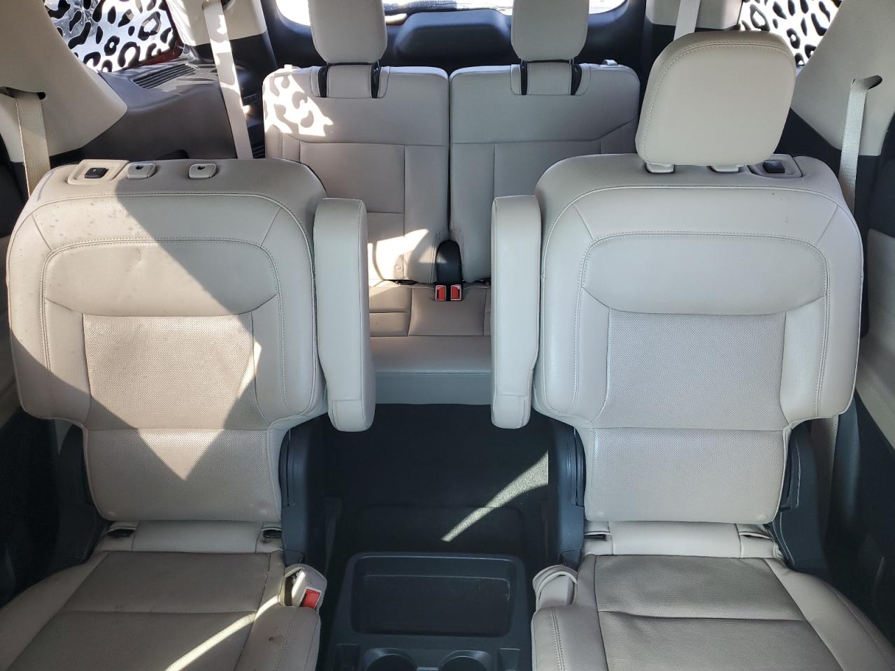 2020 Ford Explorer VIN 1FMSK7FH2LGA14126 Copart auction photo, rear end / minor dent/scratches damage thumbnail 10