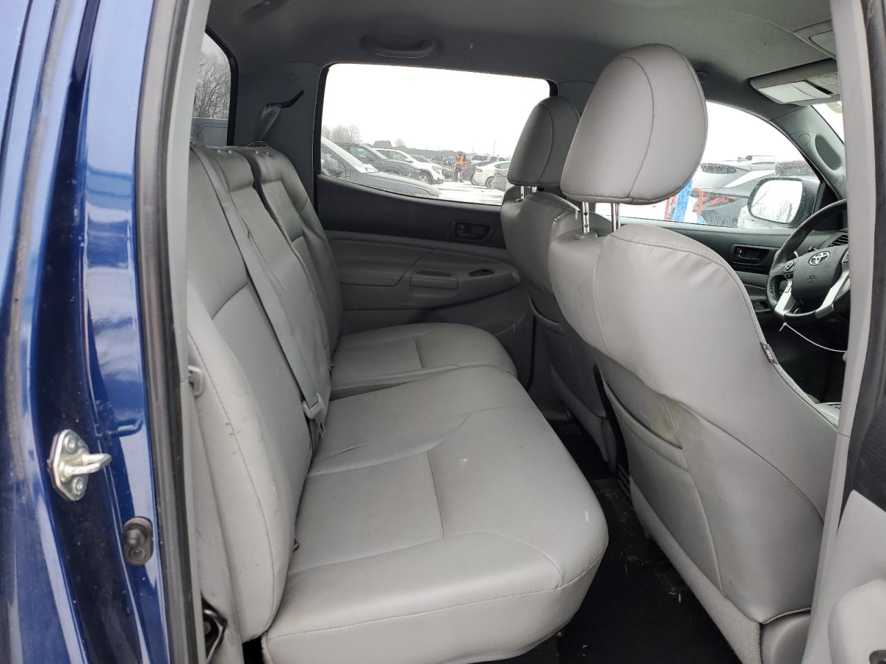 2014 Toyota Tacoma VIN 5TFMU4FN9EX022285 Copart auction photo, front end / minor dent/scratches damage thumbnail 10