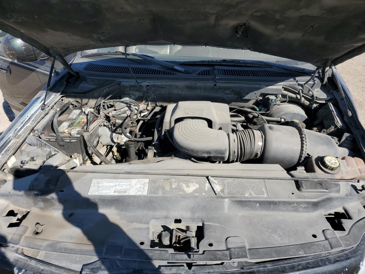 2003 Ford F-150 VIN 1FTRW07L73KA28876 Copart auction photo, front end / undercarriage damage thumbnail 11
