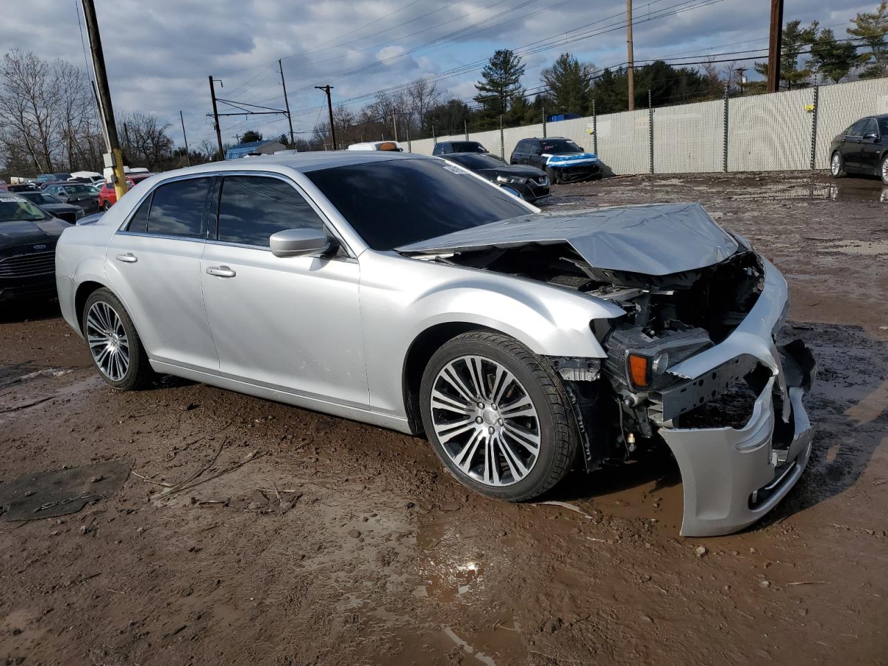 2012 Chrysler 300 VIN 2C3CCABG9CH313010 Copart auction photo, front end / side damage thumbnail 4