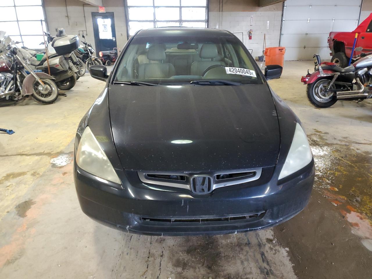 2005 Honda Accord VIN 1HGCM56875A034225 Copart auction photo, rear end / minor dent/scratches damage thumbnail 5