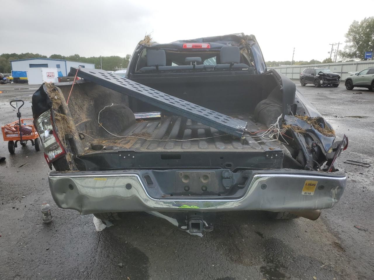 2018 RAM 2500 VIN 3C6UR4CJ0JG387804 Copart auction photo, all over / minor dent/scratches damage thumbnail 6