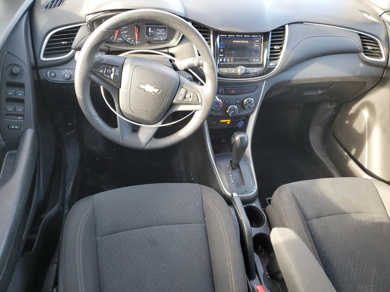 2020 Chevrolet Trax VIN KL7CJKSB8LB045469 Copart auction photo, vandalism damage thumbnail 8