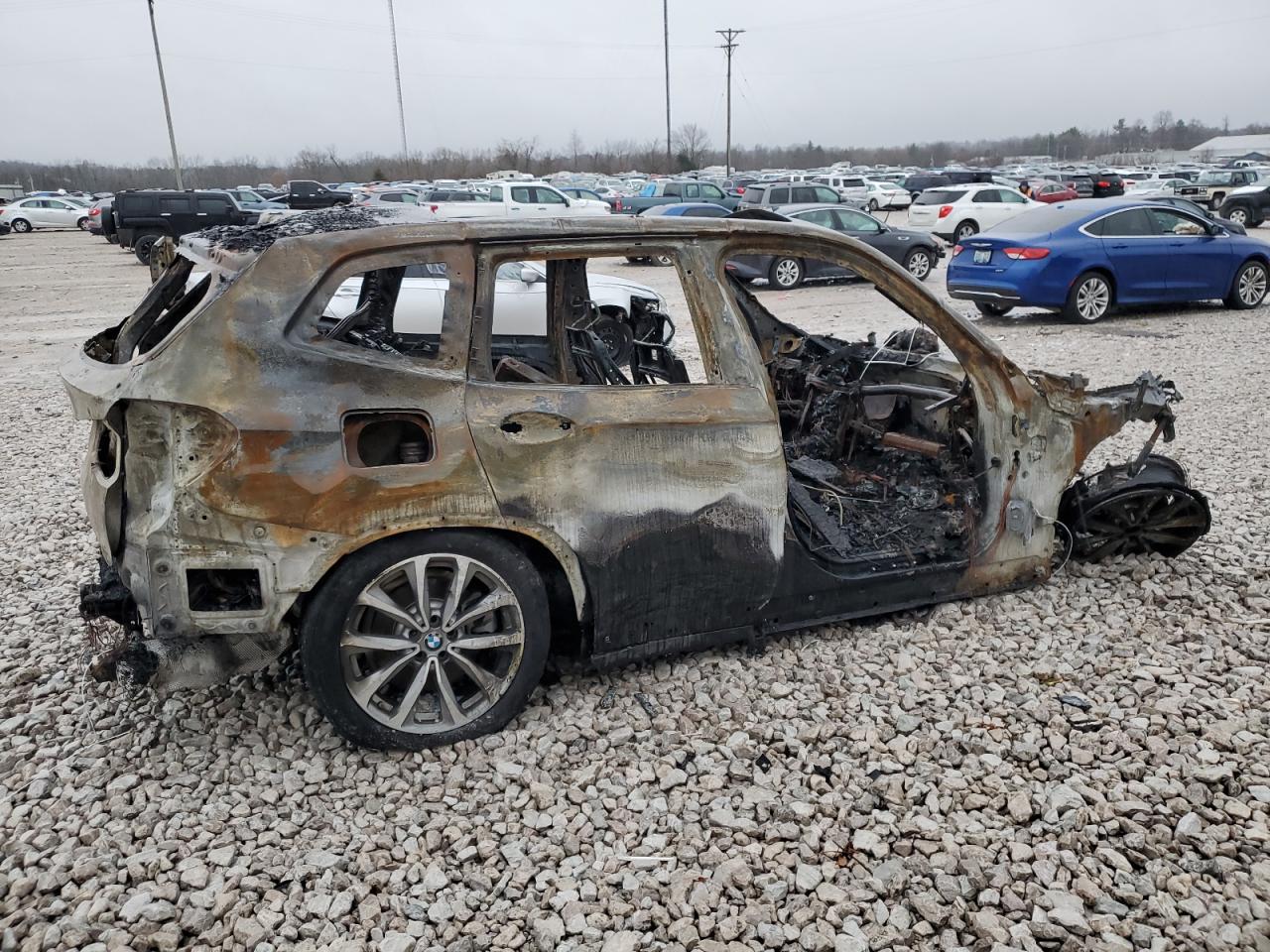 2018 BMW X3 VIN 5UXTR9C57JLC76708 Copart auction photo, burn damage thumbnail 3