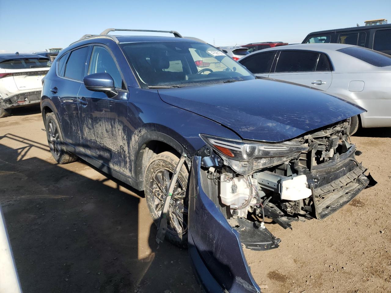 2018 Mazda CX-5 VIN JM3KFBDM9J0323388 Copart auction photo, front end / side damage thumbnail 4