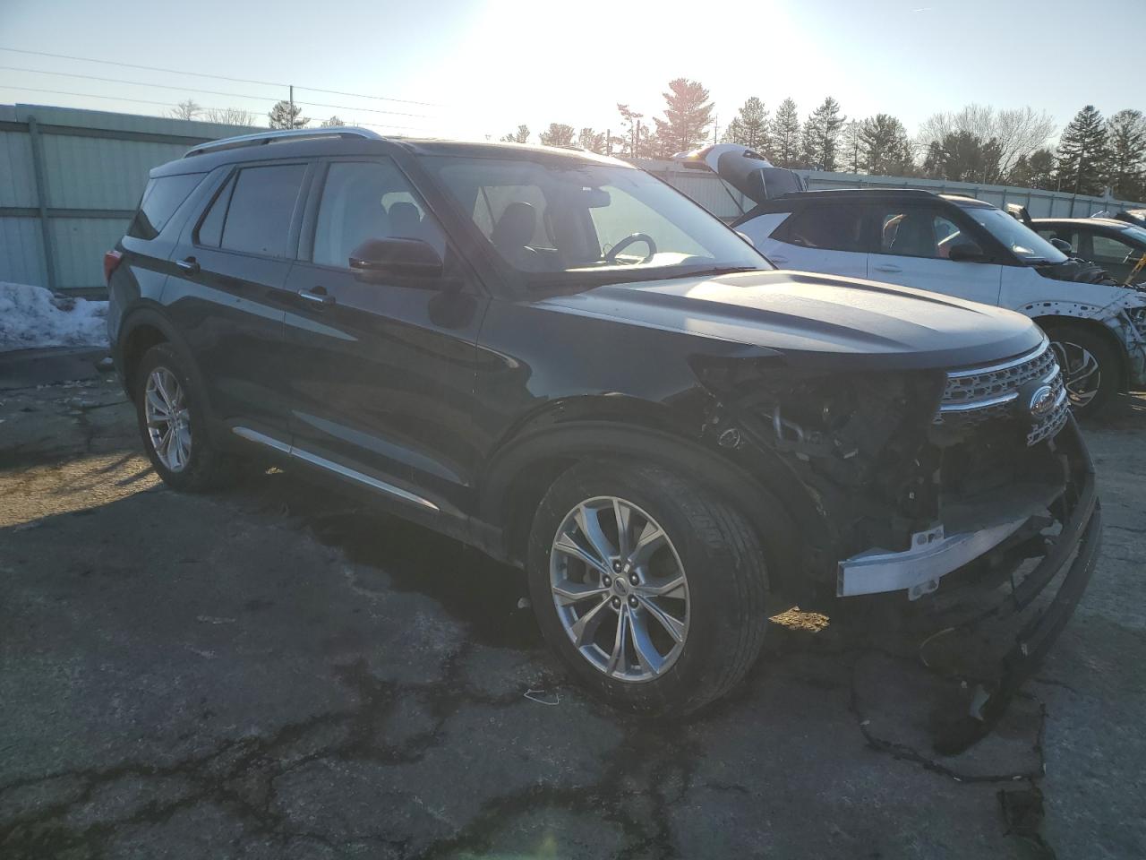 2021 Ford Explorer VIN 1FMSK8FHXMGA84447 Copart auction photo, front end damage thumbnail 4