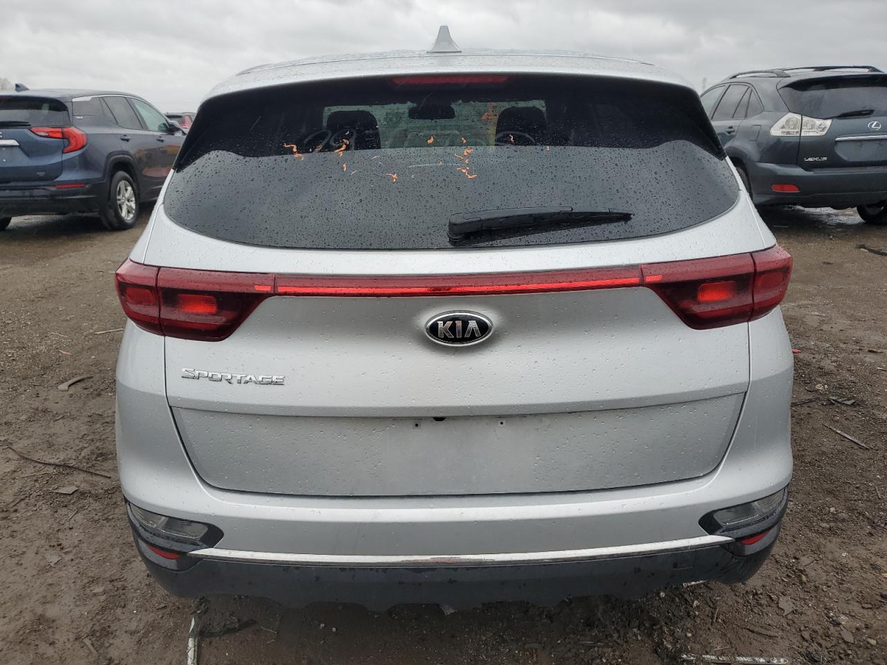 2020 KIA Sportage VIN KNDPMCAC3L7827872 Copart auction photo, vandalism damage thumbnail 6