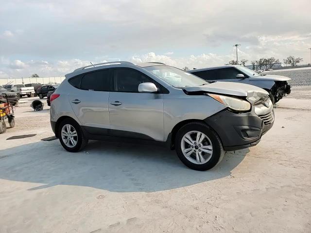2011 Hyundai Tucson VIN KM8JU3AC8BU223252 Copart auction photo, front end damage thumbnail 11