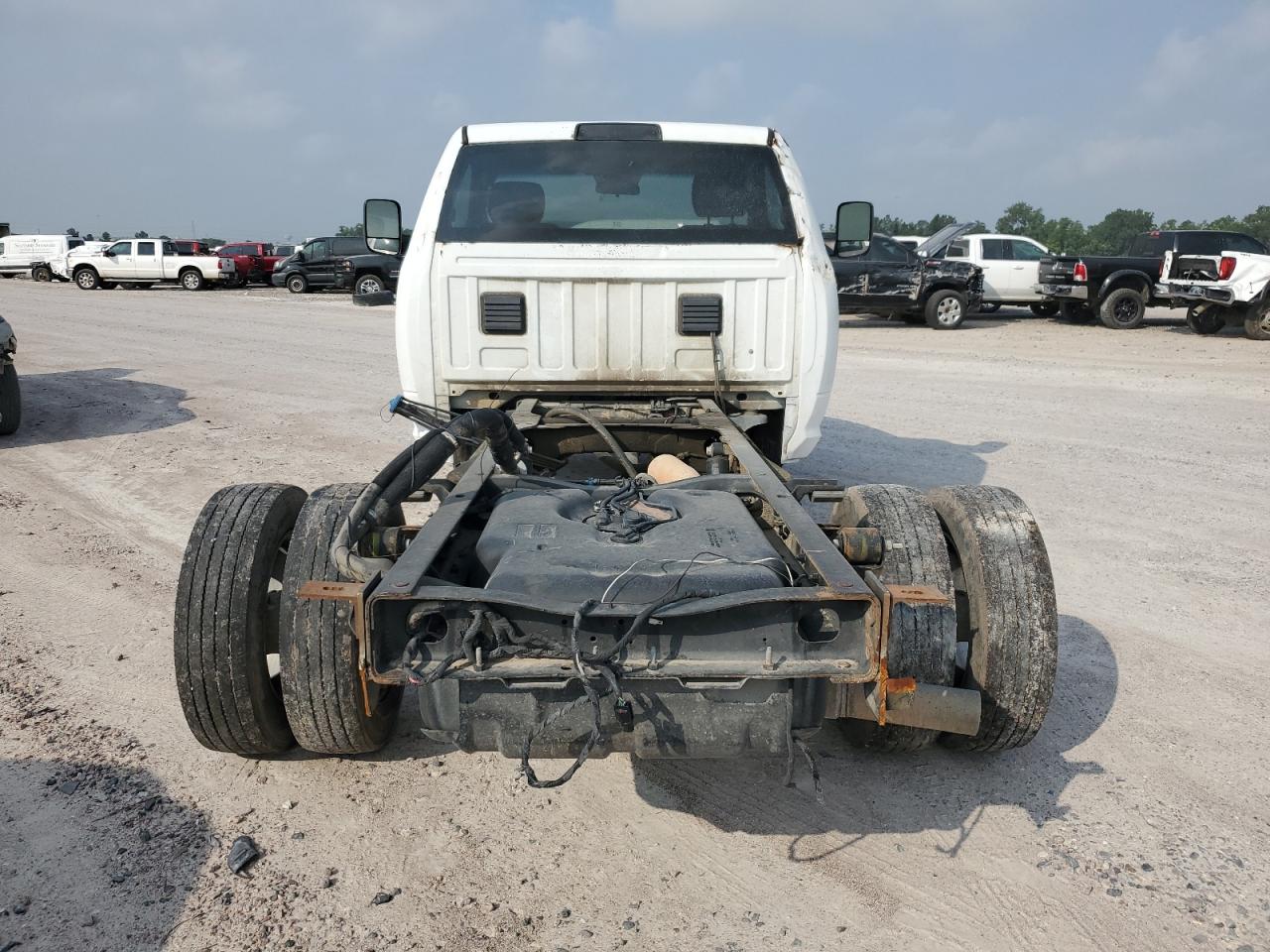 2015 RAM 5500 VIN 3C7WRMAL4FG559333 Copart auction photo, vandalism / missing/altered vin damage thumbnail 6