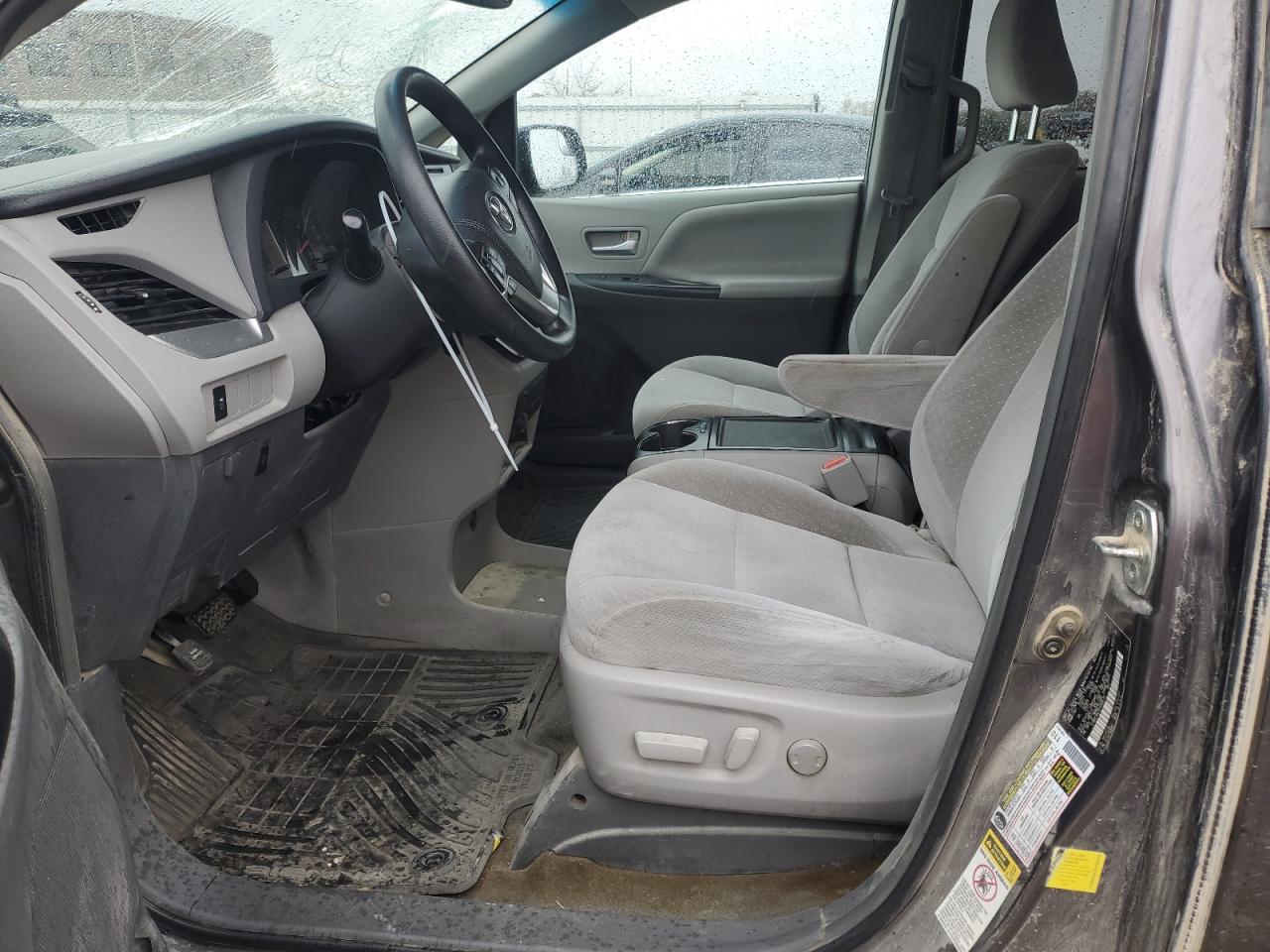 2015 Toyota Sienna VIN 5TDKK3DC3FS589415 Copart auction photo, front end damage thumbnail 7
