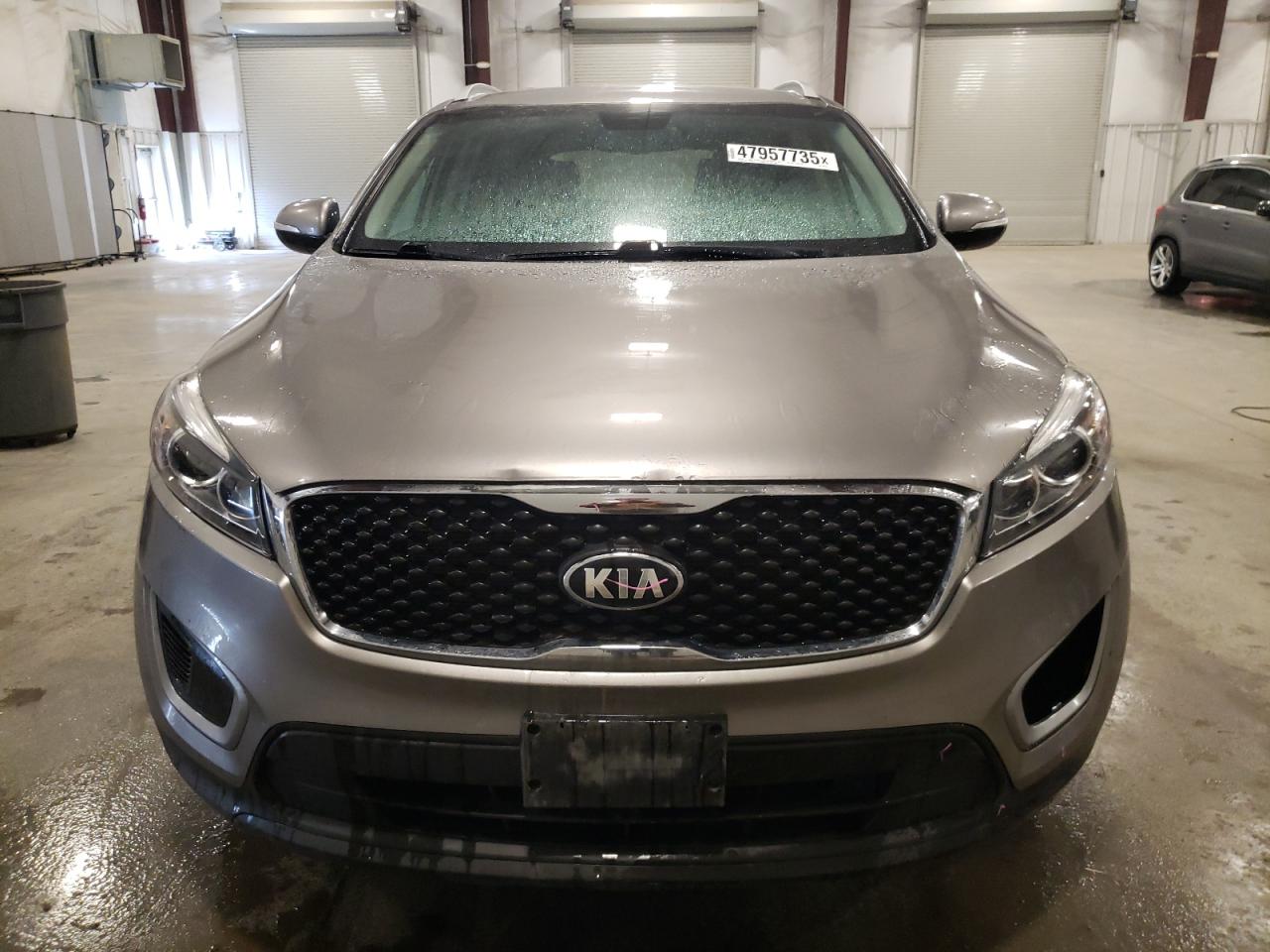 2017 KIA Sorento VIN 5XYPG4A37HG212023 Copart auction photo, rear end / front end damage thumbnail 5