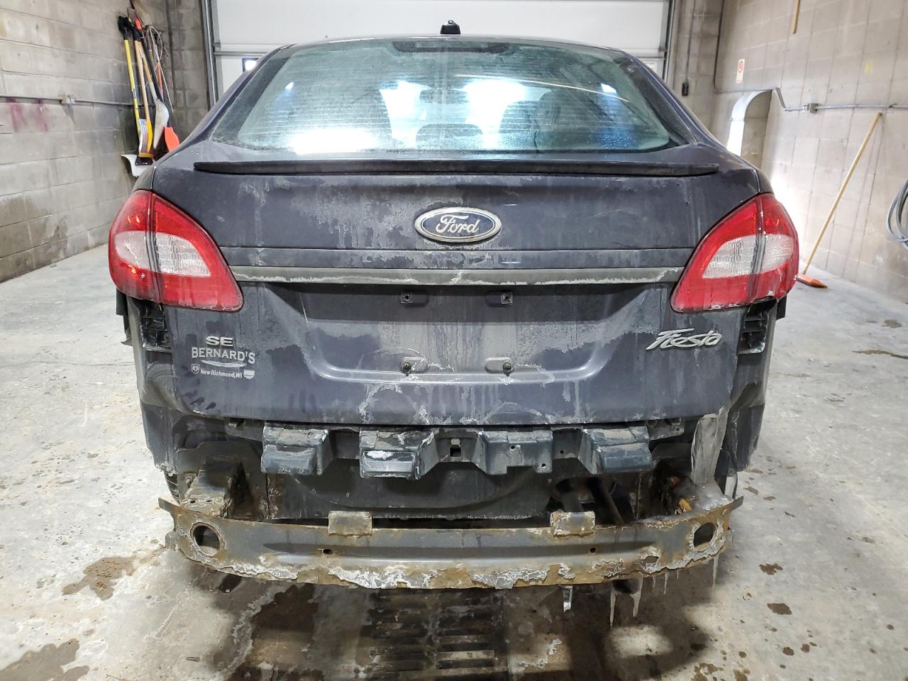 2013 Ford Fiesta VIN 3FADP4BJ7DM142641 Copart auction photo, rear end damage thumbnail 6