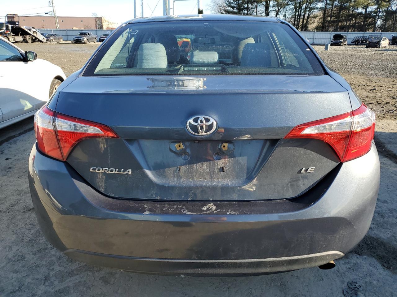 2015 Toyota Corolla VIN 2T1BURHEXFC476062 Copart auction photo, side / rear end damage thumbnail 6