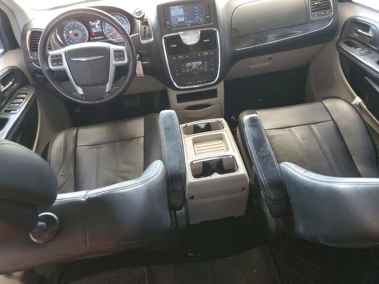 2012 Chrysler Town & Country VIN 2C4RC1BG4CR345508 Copart auction photo, front end damage thumbnail 8