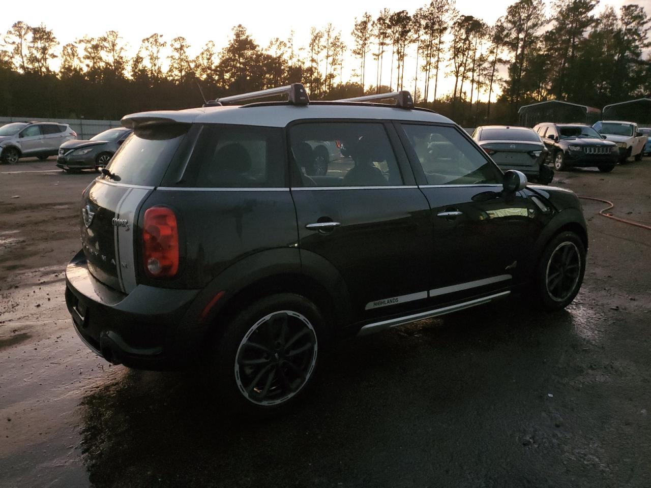 2016 MINI Cooper VIN WMWZC5C56GWU21244 Copart auction photo, front end / side damage thumbnail 3