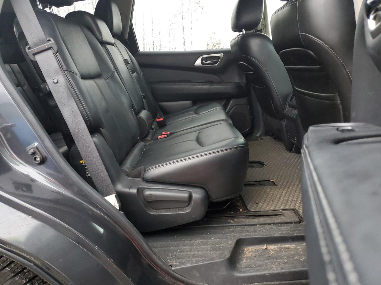 2013 Nissan Pathfinder VIN 5N1AR2MM0DC664642 Copart auction photo, minor dent/scratches / normal wear damage thumbnail 13