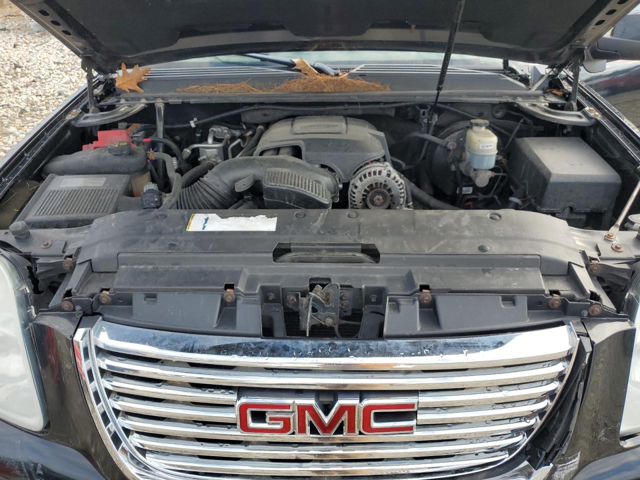 2011 GMC Yukon VIN 1GKS2CE03BR243060 Copart auction photo, front end / minor dent/scratches damage thumbnail 13
