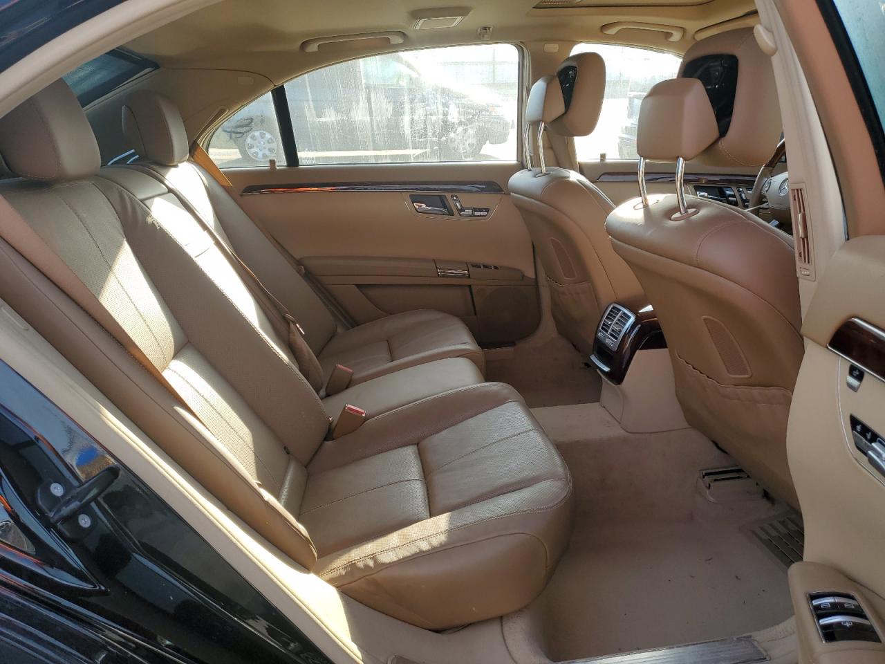 2009 Mercedes-Benz S-klasse VIN WDDNG71X79A245980 Copart auction photo, all over damage thumbnail 10