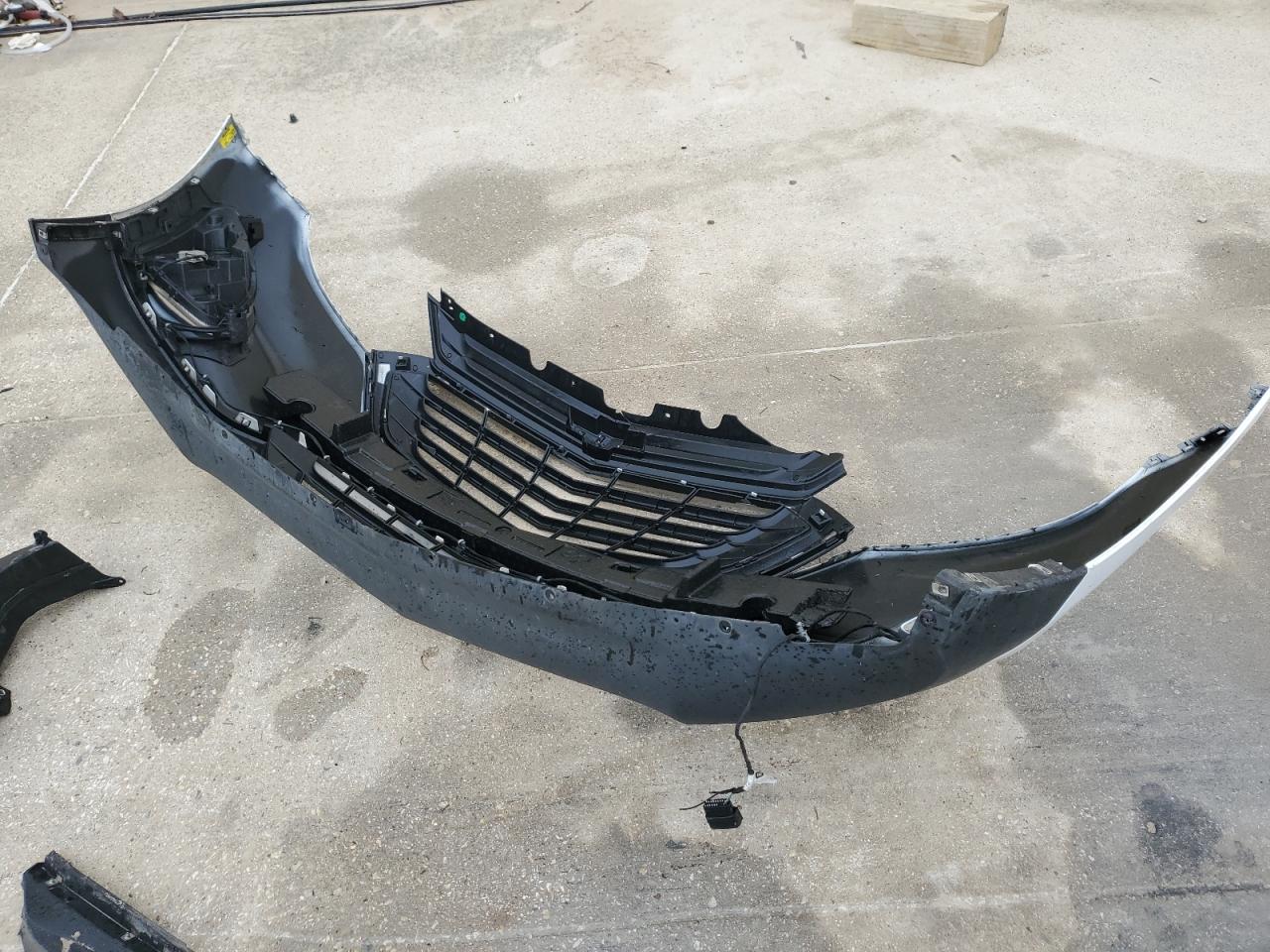 2018 Chevrolet Equinox VIN 3GNAXJEV8JS543172 Copart auction photo, front end damage thumbnail 13