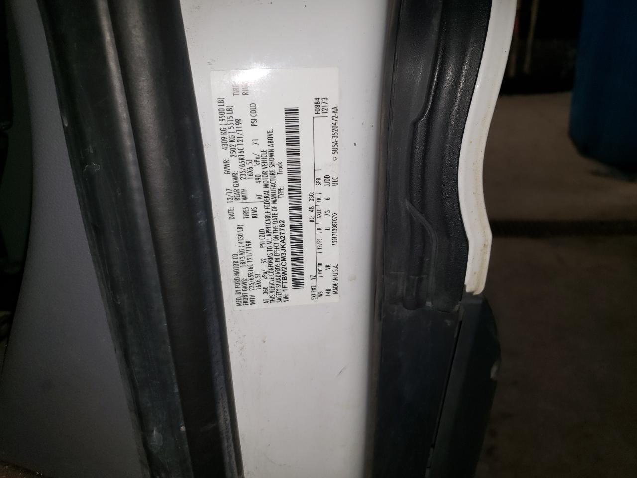 2018 Ford Transit VIN 1FTBW2CM3JKA27782 Copart auction photo, normal wear damage thumbnail 13