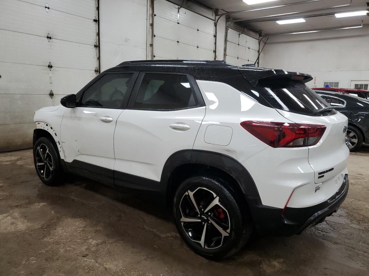 2022 Chevrolet TrailBlazer VIN KL79MUSL4NB082057 Copart auction photo, side / front end damage thumbnail 2