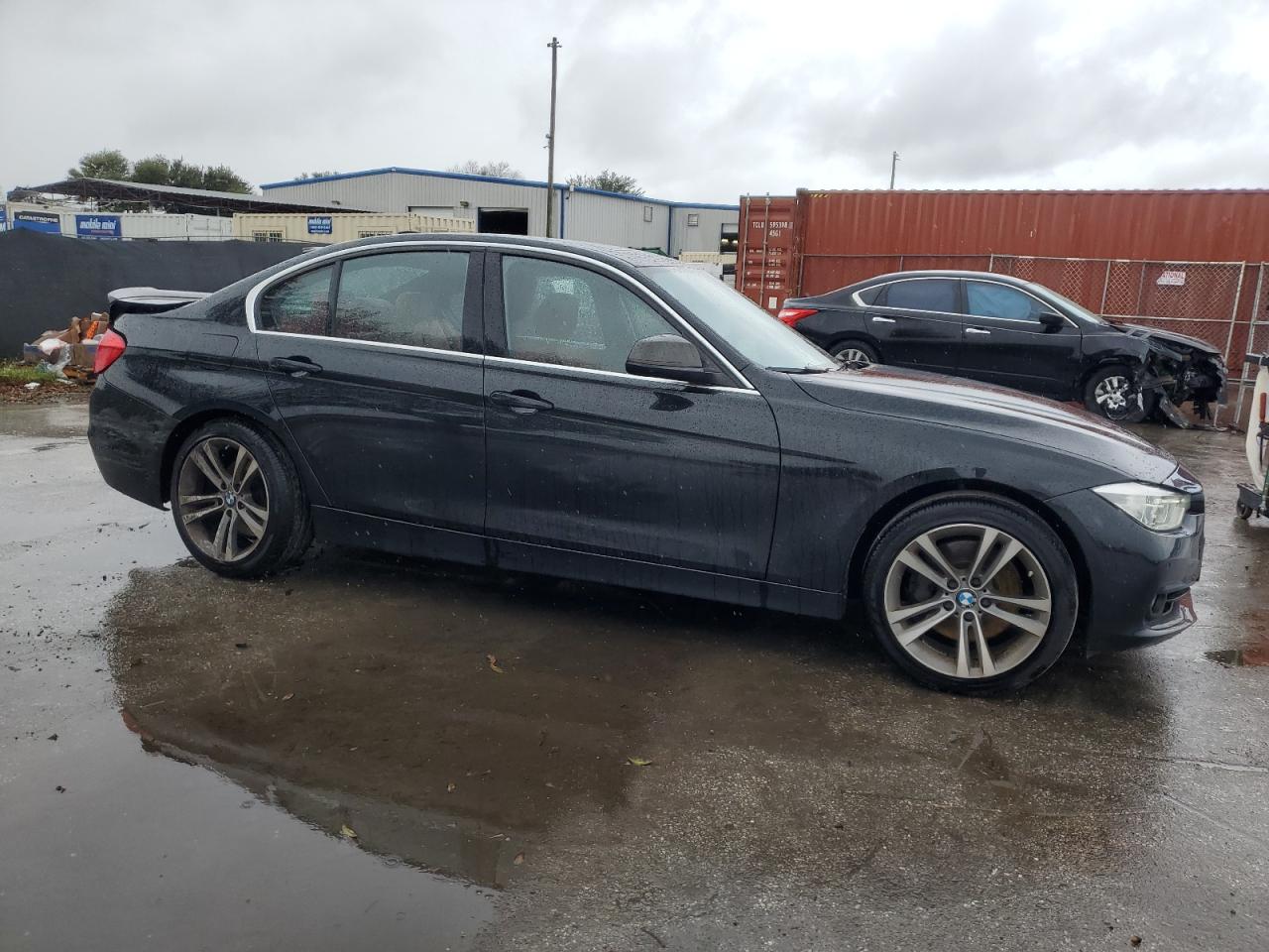 2016 BMW 3er VIN WBA8B7G55GNT14468 Copart auction photo, rear end damage thumbnail 4