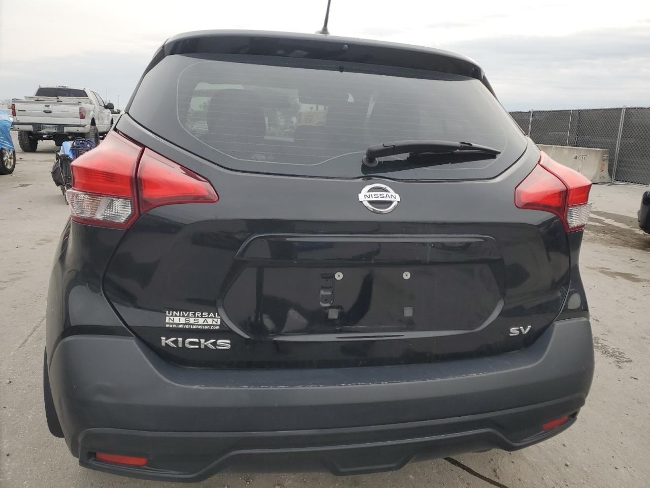 2019 Nissan Kicks VIN 3N1CP5CU2KL517474 Copart auction photo, front end / side damage thumbnail 6
