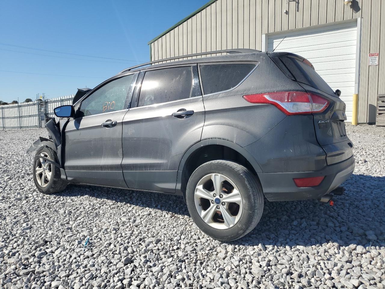 2016 Ford Escape VIN 1FMCU9GX6GUB93469 Copart auction photo, front end damage thumbnail 2