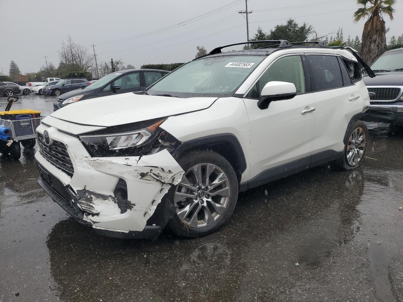 2019 Toyota RAV 4 VIN JTMY1RFV0KJ014534