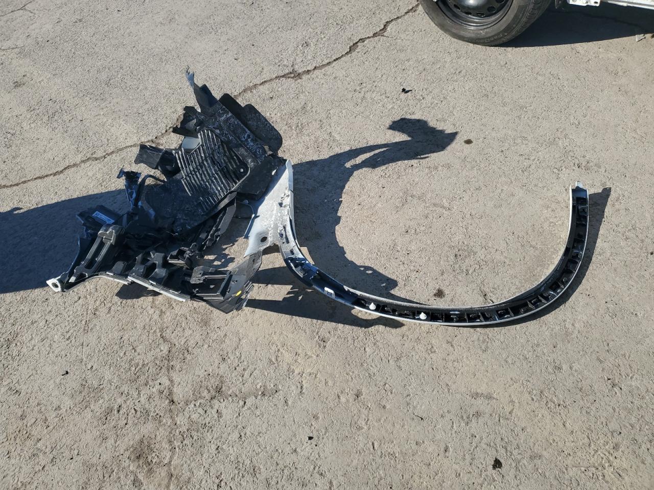2024 BMW X5 M VIN 5UX33EU00R9S83227 Copart auction photo, front end damage thumbnail 14
