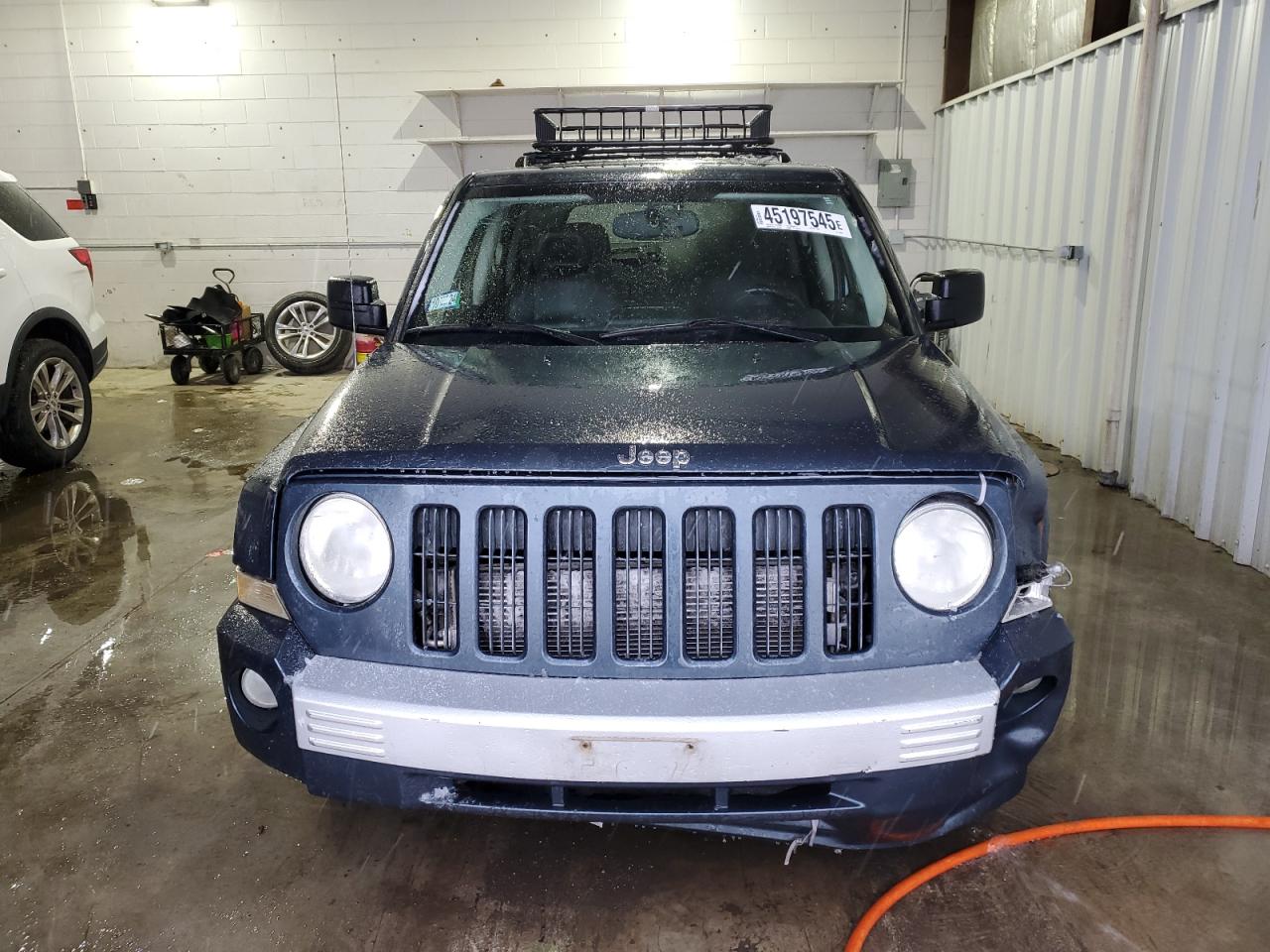 2008 Jeep Liberty (Patriot) VIN 1J8FT48W48D648696 Copart auction photo, front end damage thumbnail 5