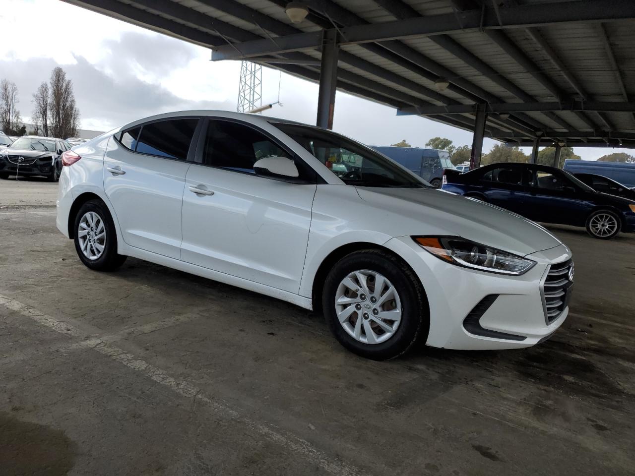 2018 Hyundai Elantra VIN 5NPD74LF5JH316986 Copart auction photo, vandalism / minor dent/scratches damage thumbnail 4