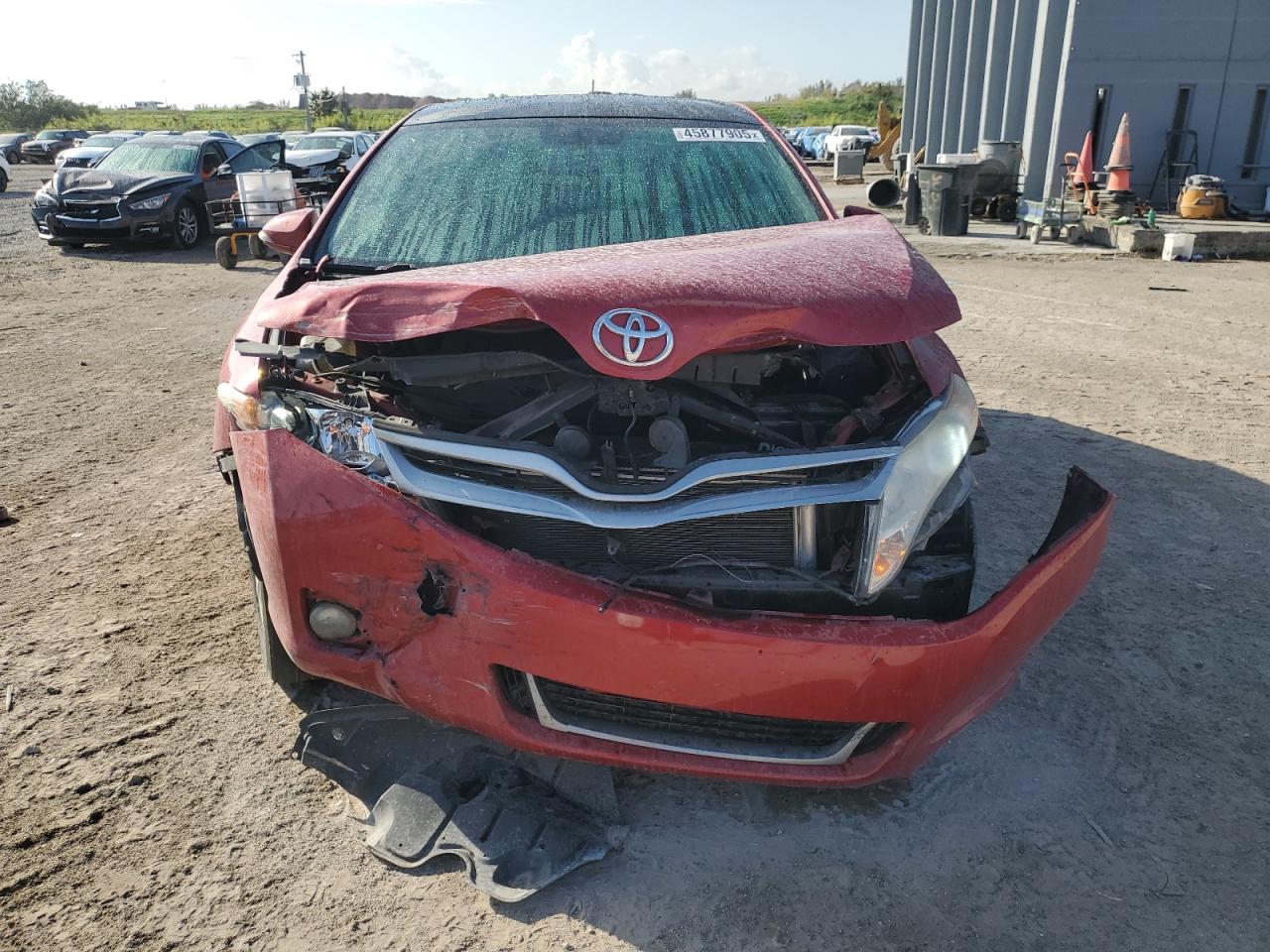 2013 Toyota Venza VIN 4T3ZK3BB8DU060126 Copart auction photo, front end / minor dent/scratches damage thumbnail 5