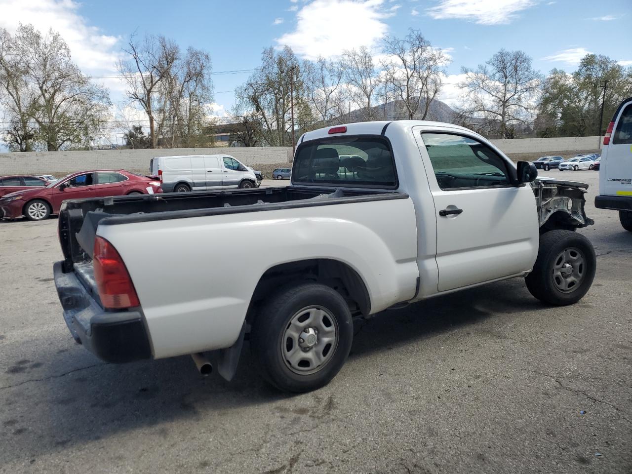2013 Toyota Tacoma VIN 5TFNX4CN1DX031206 Copart auction photo, front end / rear end damage thumbnail 3