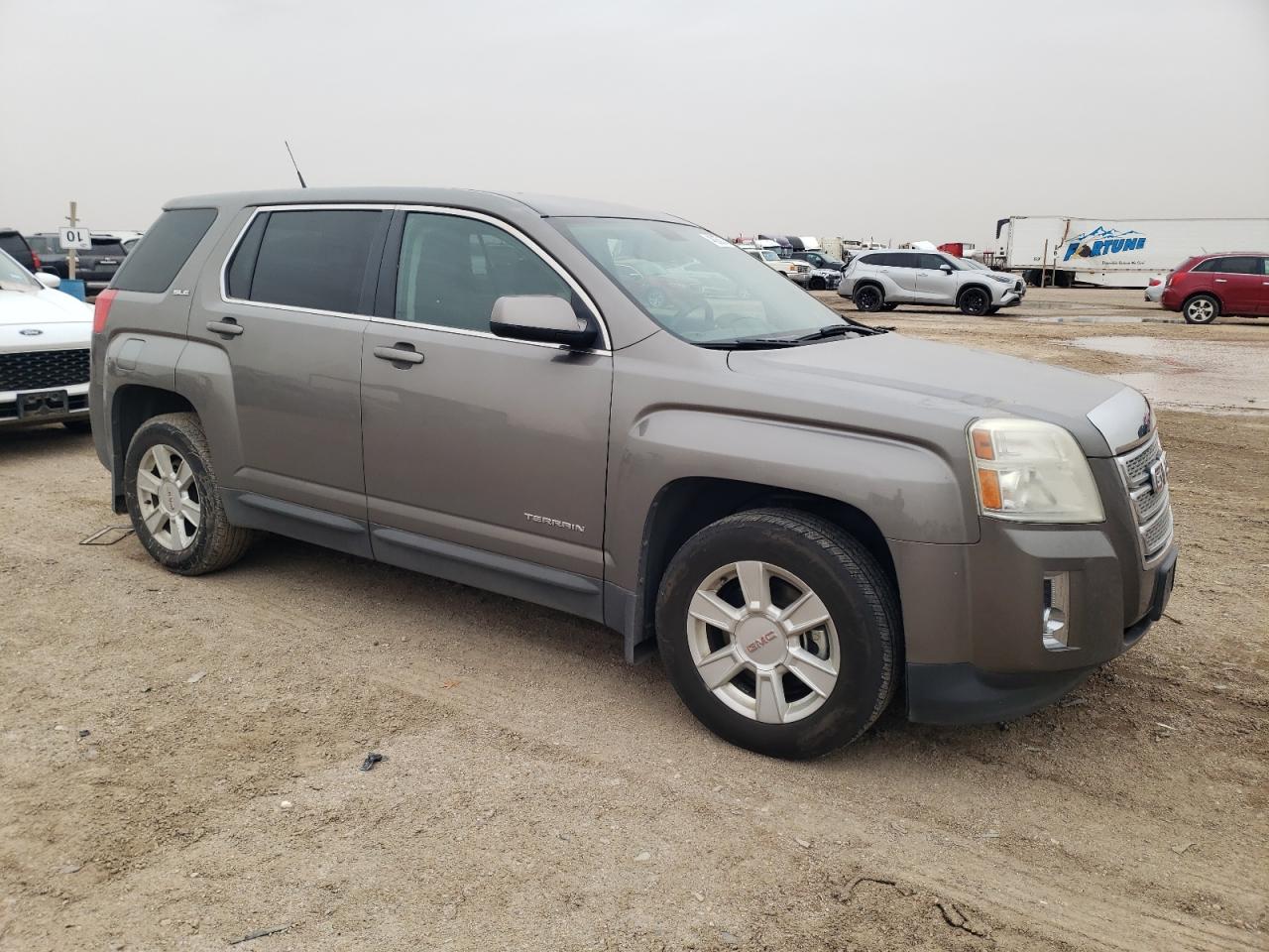 2011 GMC Terrain VIN 2CTALMEC8B6458762 Copart auction photo, hail damage thumbnail 4