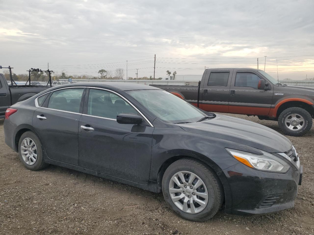 2016 Nissan Altima VIN 1N4AL3AP9GC258038 Copart auction photo, front end / side damage thumbnail 4