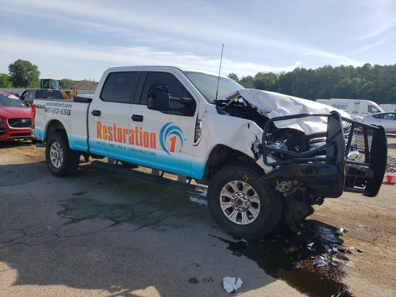 2021 Ford F250 VIN 1FT7W2B69MED95699 Copart auction photo, front end / side damage thumbnail 4