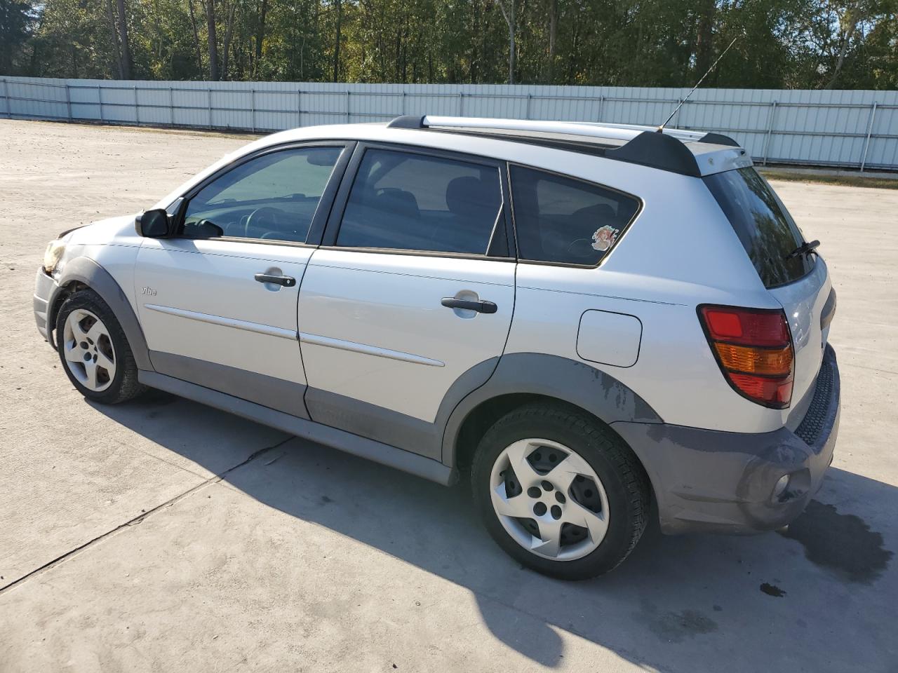 2005 Pontiac Vibe VIN 5Y2SL668X5Z446921 Copart auction photo, front end / minor dent/scratches damage thumbnail 2
