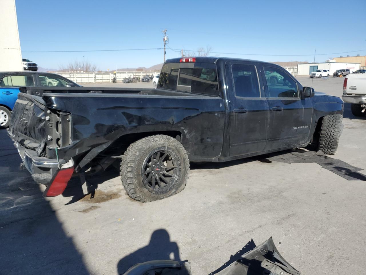 2017 Chevrolet Silverado VIN 1GCRCRECXHZ225202 Copart auction photo, rear end / undercarriage damage thumbnail 3