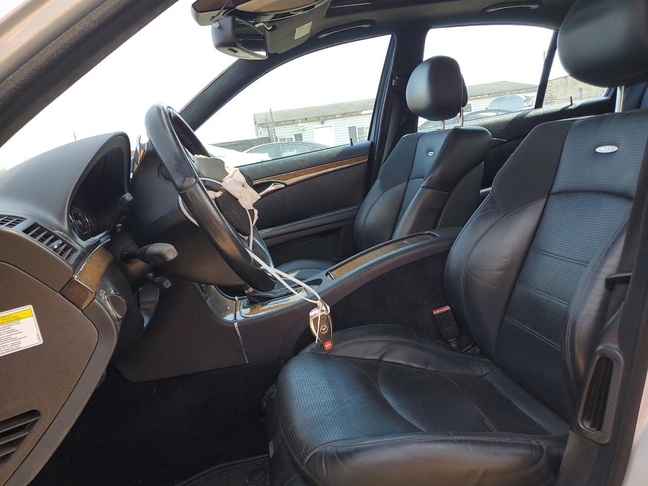 2007 Mercedes-Benz E-klasse VIN WDBUF77X67B040480 Copart auction photo, front end / minor dent/scratches damage thumbnail 7