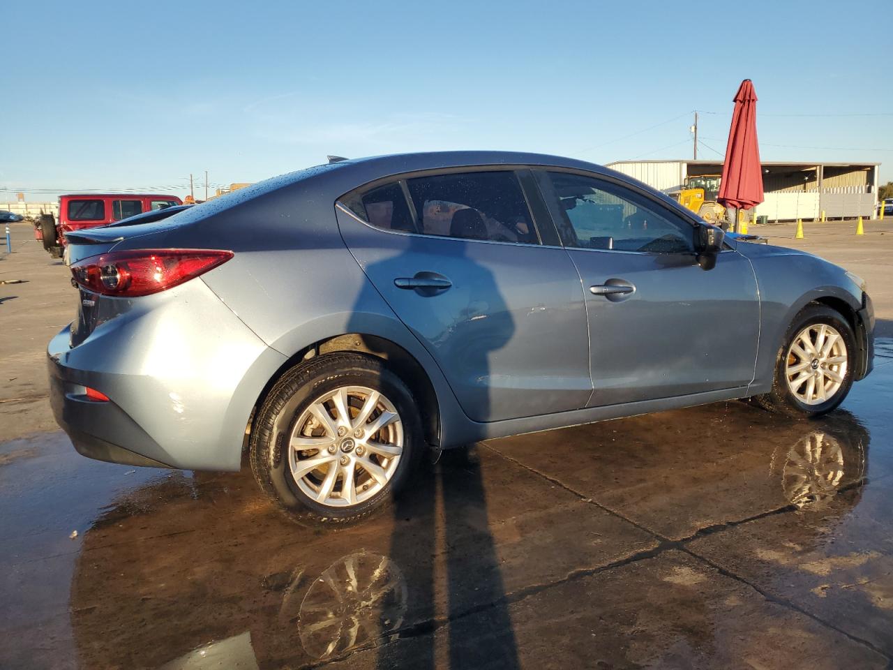2014 Mazda 3 VIN JM1BM1V72E1154901 Copart auction photo, side / front end damage thumbnail 3