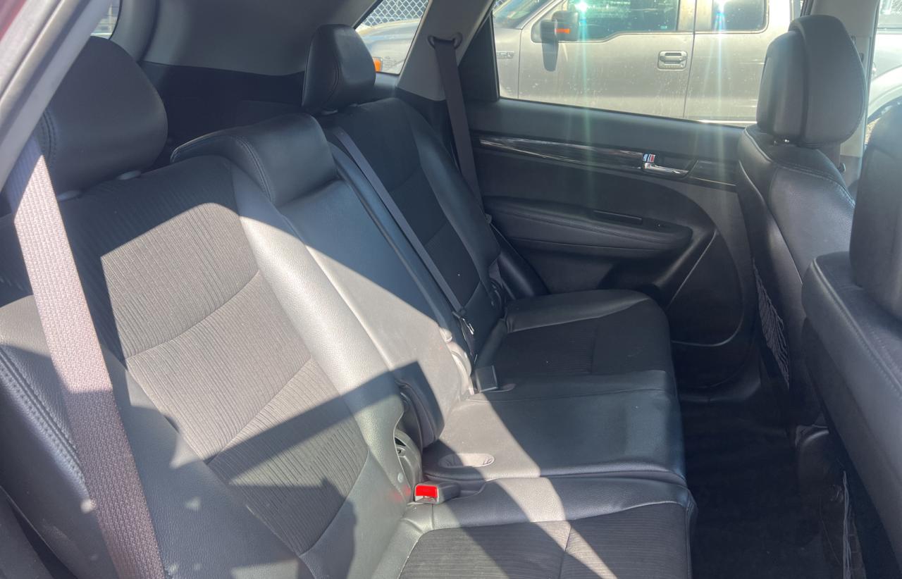 2012 KIA Sorento VIN 5XYKUCA68CG220857 Copart auction photo, damage history / normal wear damage thumbnail 6