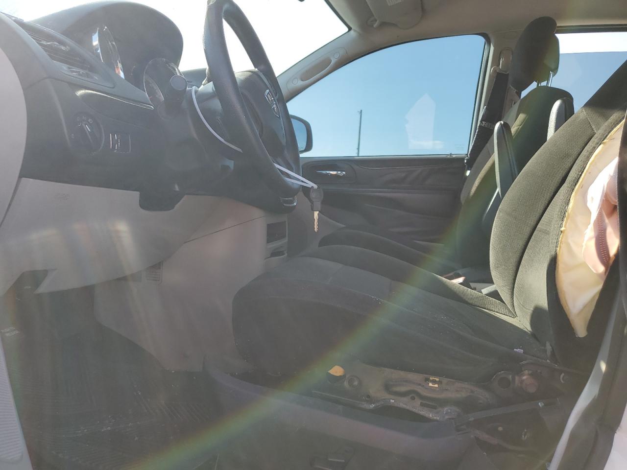 2013 Dodge Caravan VIN 2C4RDGCGXDR719376 Copart auction photo, stripped / side damage thumbnail 7