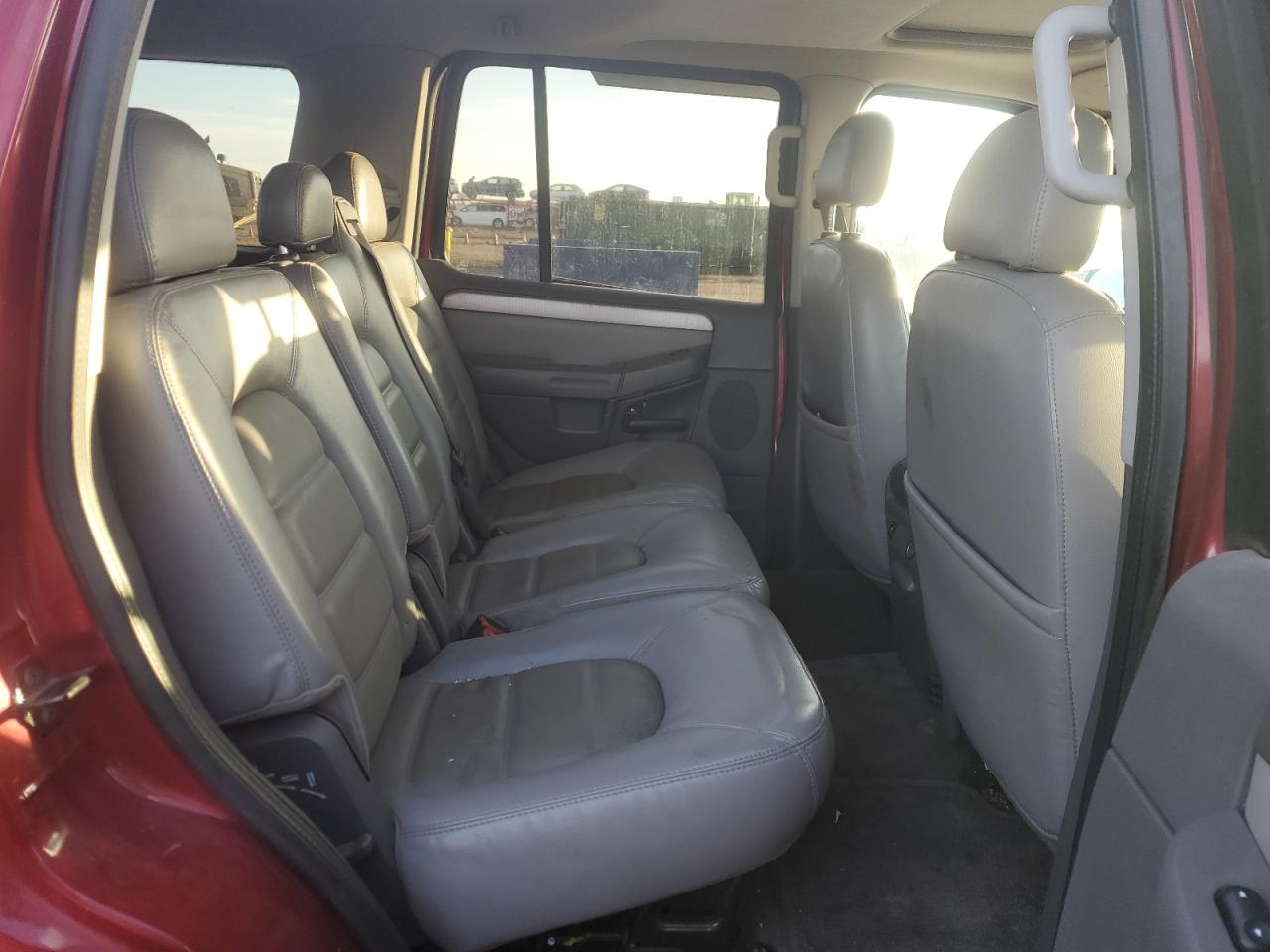 2004 Ford Explorer VIN 1FMZU73W14UA19686 Copart auction photo, side / front end damage thumbnail 11