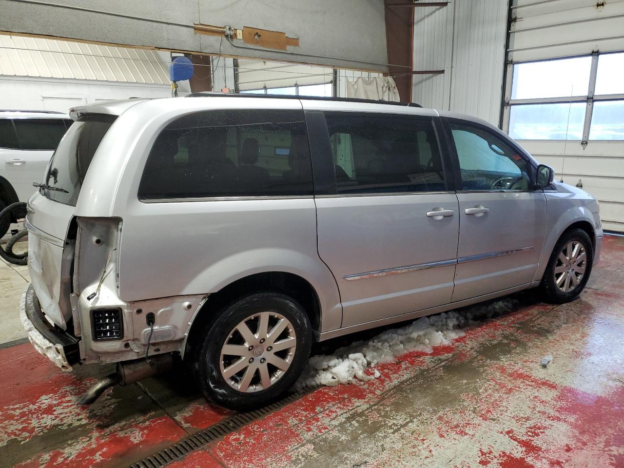 2011 Chrysler Town & Country VIN 2A4RR8DG6BR705150 Copart auction photo, rear end damage thumbnail 3