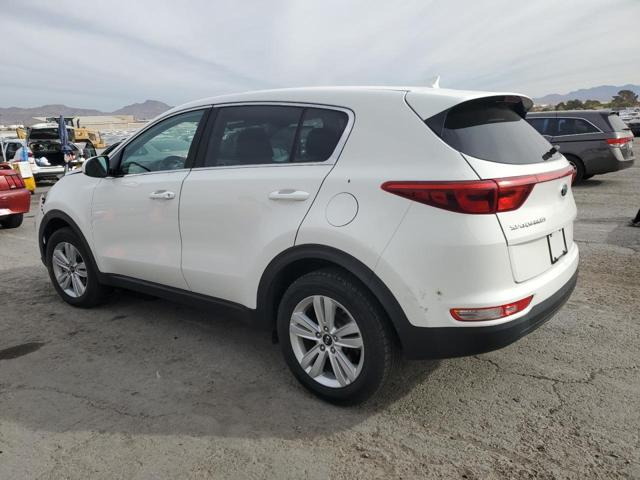 2019 KIA Sportage VIN KNDPM3AC9K7623737 Copart auction photo, front end damage thumbnail 2
