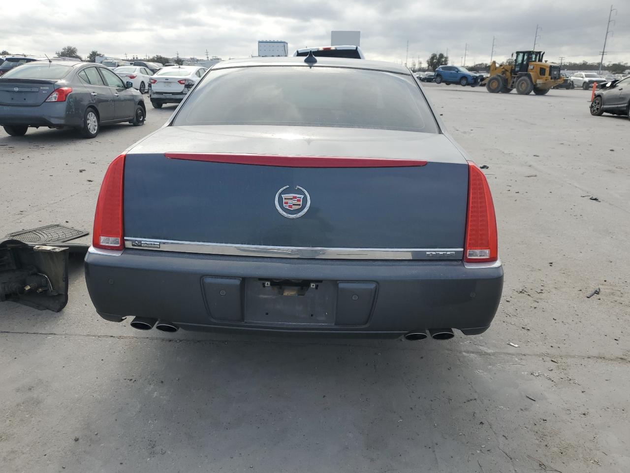 2010 Cadillac DTS VIN 1G6KH5EY8AU124611 Copart auction photo, front end damage thumbnail 6