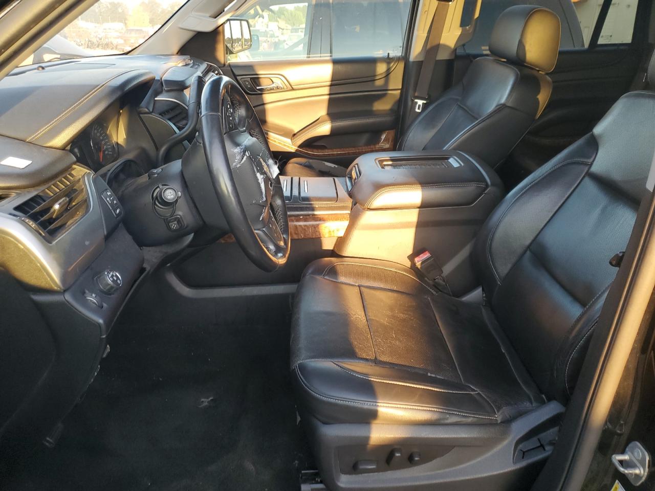 2016 Chevrolet Tahoe VIN 1GNSCCKC9GR277560 Copart auction photo, side / front end damage thumbnail 7